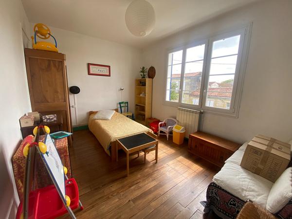 Maison familiale 3 chambres, jardin, garage, proche centre ville