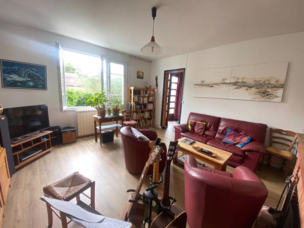 Maison familiale 3 chambres, jardin, garage, proche centre ville