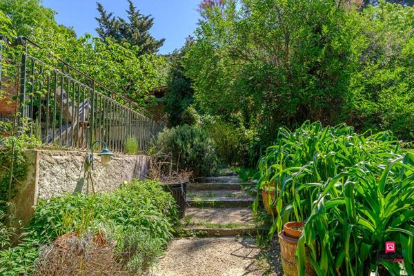 Maison 10 pièce(s) 330 m2 avec terrain 4000 m² et Piscine