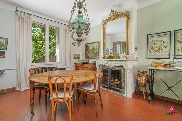 Maison 10 pièce(s) 330 m2 avec terrain 4000 m² et Piscine