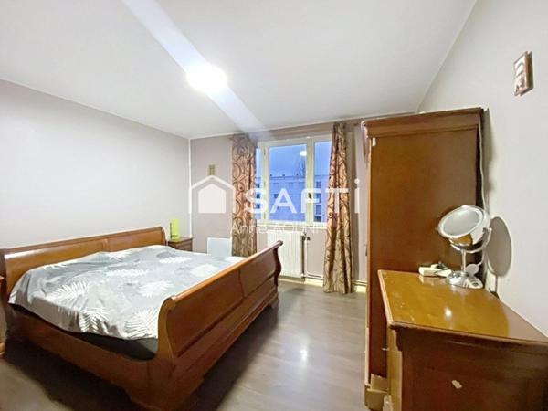 Appartement de 91 m²  : 5 pièce(s) / 3 chambres