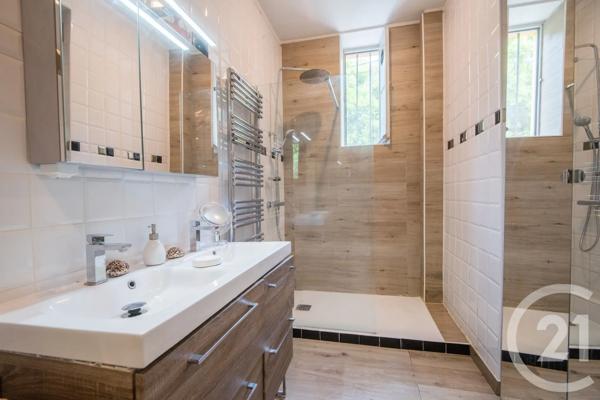 Appartement F2 à vendre  2 pièces - 73 m 2   NICE  - 06