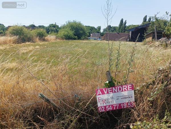Terrain à Batir à vendre à Saint-Amand-Longpré dans le Loir-et-Cher (41310), ref : 072/1800   
LONGPRE