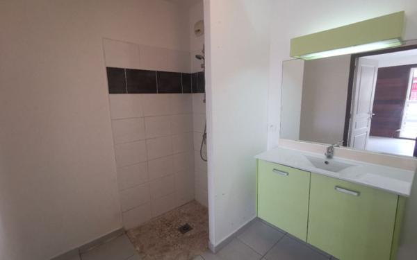 Appartement à vendre    2 pièces •  Cayenne