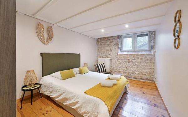 Maison à vendre    4 pièces • 148,14 m2 Bagnols-sur-Cèze