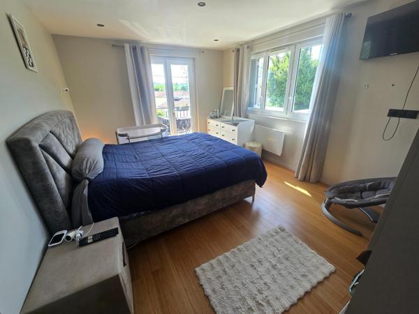 Belle maison familiale de 170 m² sur terrain de 846 m² – Volumes généreux et prestations de qualité