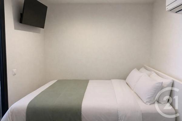 Appartement F2 Bis à vendre  4 pièces - 82,20 m 2   ST MAXIMIN LA STE BAUME  - 83