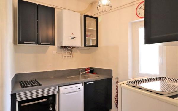 Appartement à vendre    2 pièces • 36,58 m2 Saint-Raphaël