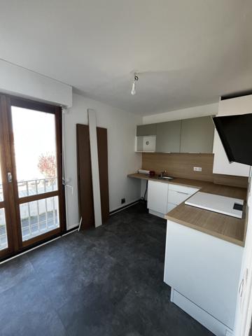 T3 rénové à neuf quartier Beauregard La Rochelle