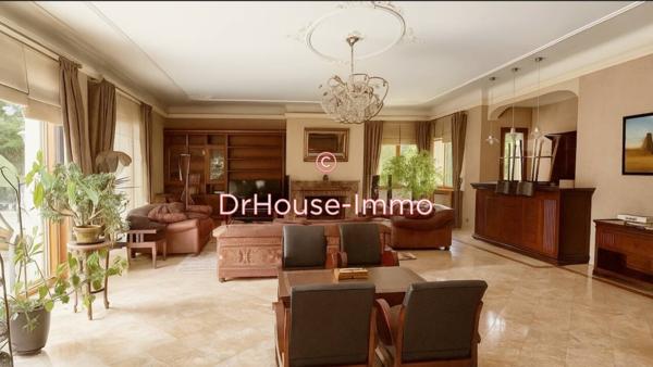 Maison à vendre 12 pièces de 600 m²