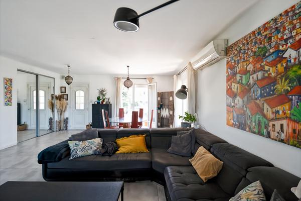 Maison Bouc Bel Air 7 pièces 192 m² sur une parcelle de terrain de 1470 m²