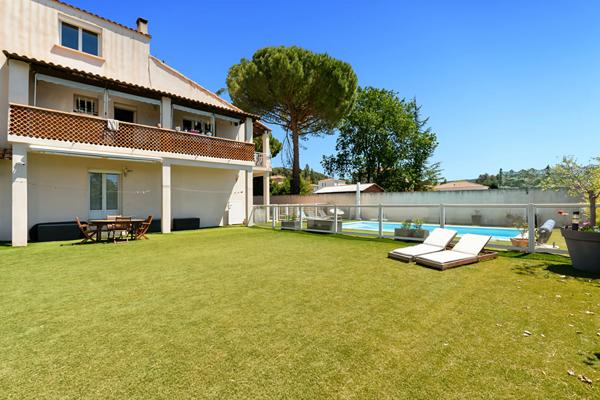 Maison Bouc Bel Air 7 pièces 192 m² sur une parcelle de terrain de 1470 m²