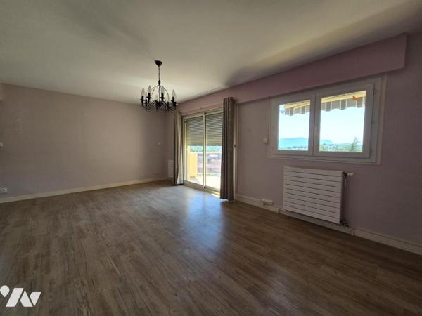 Appartement T3 avec balcon, garage et vue dégagée