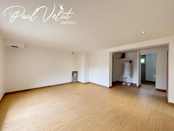 Appartement 3 pièces entièrement rénové – Balcon plein sud – Vue dégagée – Bourg-d’Oisans