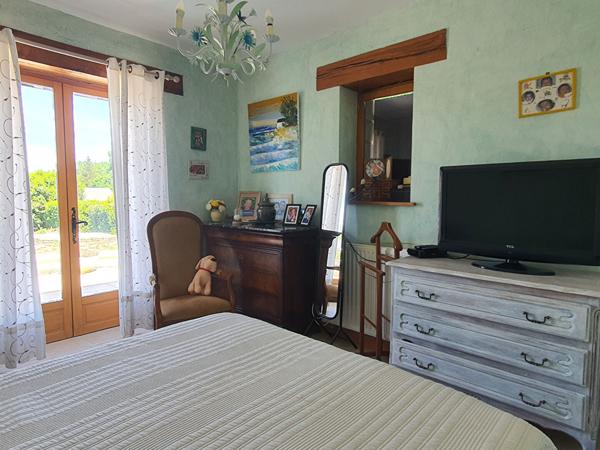 MAISON DE CARACTÈRE À VENDRE À SAINT AIGNAN