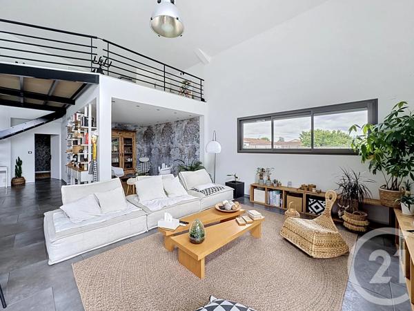 Maison à vendre  5 pièces - 235,40 m 2   VILLENEUVE DU PAREAGE  - 09