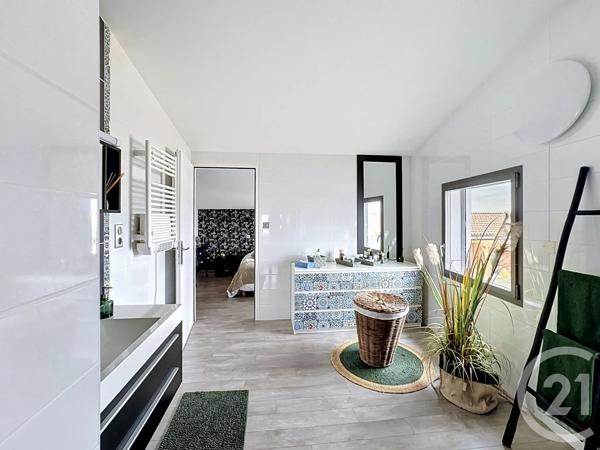 Maison à vendre  5 pièces - 235,40 m 2   VILLENEUVE DU PAREAGE  - 09