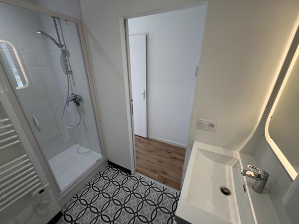 Studio rénové de 23 m² - BORDEAUX Saint Michel