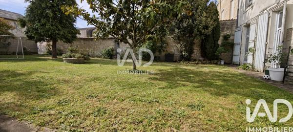 Maison à vendre 11 pièces 299 m² Fontenay-le-Comte