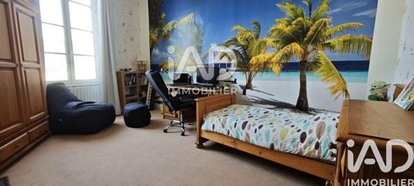 Maison à vendre 11 pièces 299 m² Fontenay-le-Comte