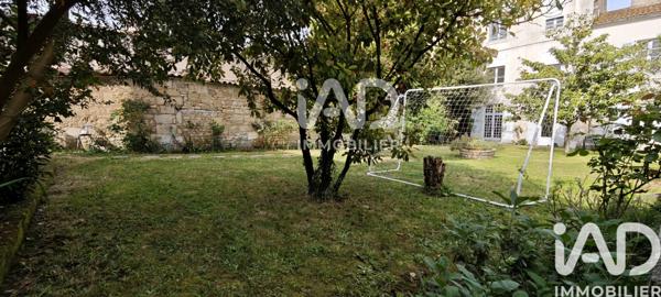Maison à vendre 11 pièces 299 m² Fontenay-le-Comte