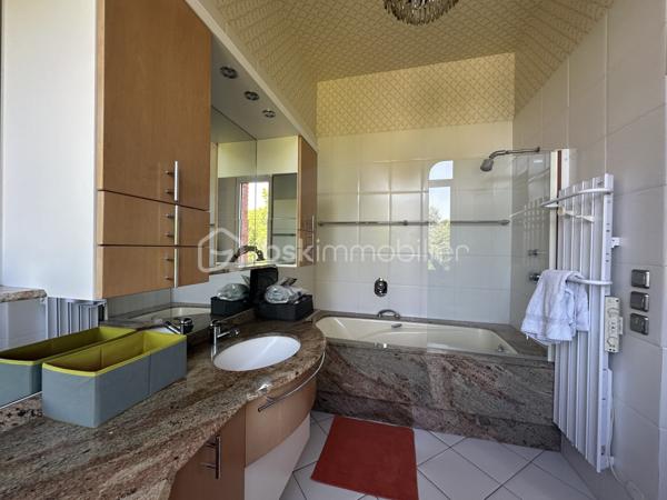 Maison de maitre de 360 m²