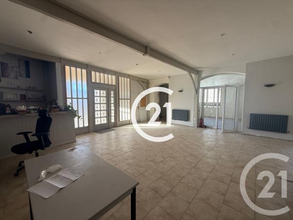 Maison à vendre  4 pièces - 155,50 m2 JARNAC - 16