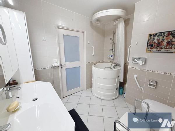 APPARTEMENT À VENDRE DIVONNE LES BAINS