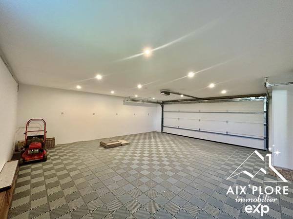 MAISON T5 TRAVERSANTE – 120 m² HABITABLES – PARCELLE 1650 m² AVEC PISCINE  et dépendance