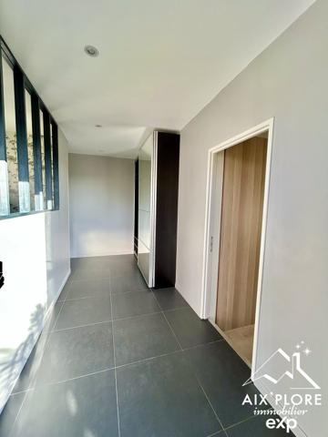 MAISON T5 TRAVERSANTE – 120 m² HABITABLES – PARCELLE 1650 m² AVEC PISCINE  et dépendance