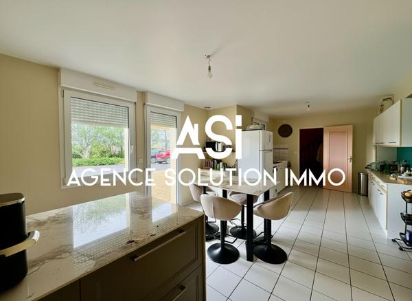 Maison 10 pièce(s) 193m² sur terrain de plus de 1300m² sur Ernee
