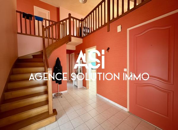 Maison 10 pièce(s) 193m² sur terrain de plus de 1300m² sur Ernee