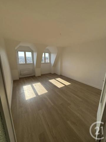 Appartement F2 Bis à vendre  3 pièces - 75,56 m 2   MONTLUCON  - 03