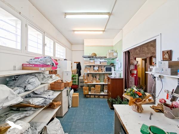 Local commercial à vendre |  Marseille 09 |  |