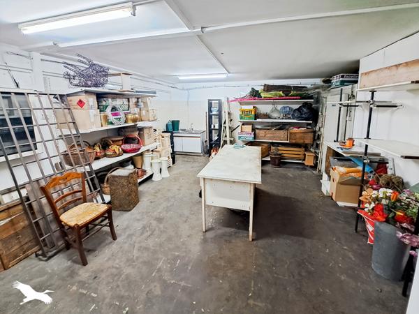 Local commercial à vendre |  Marseille 09 |  |