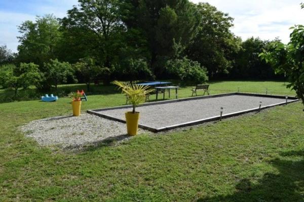 Maison charentaise rénovée de 170m2 avec 3 gîtes