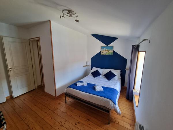 Maison charentaise rénovée de 170m2 avec 3 gîtes