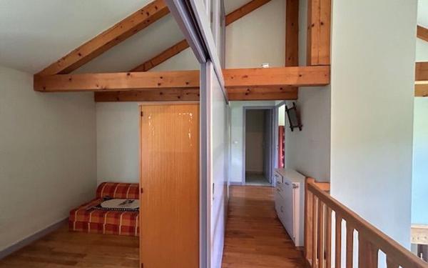 Maison à vendre    9 pièces •  Saint-Étienne-de-Saint-Geoirs