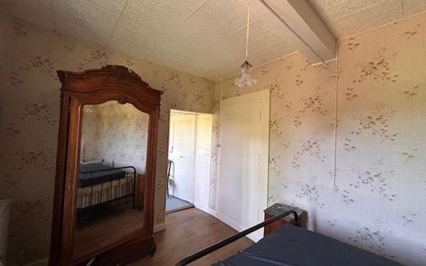 Maison à vendre    9 pièces •  Saint-Étienne-de-Saint-Geoirs