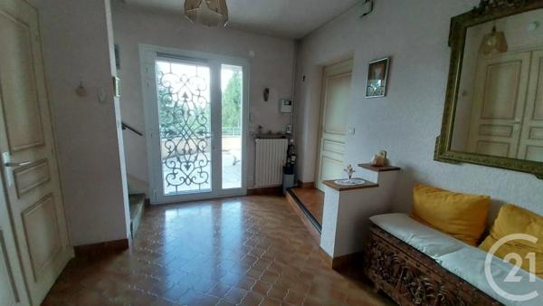 Maison à vendre  8 pièces - 200 m 2   MONTMERLE SUR SAONE  - 01