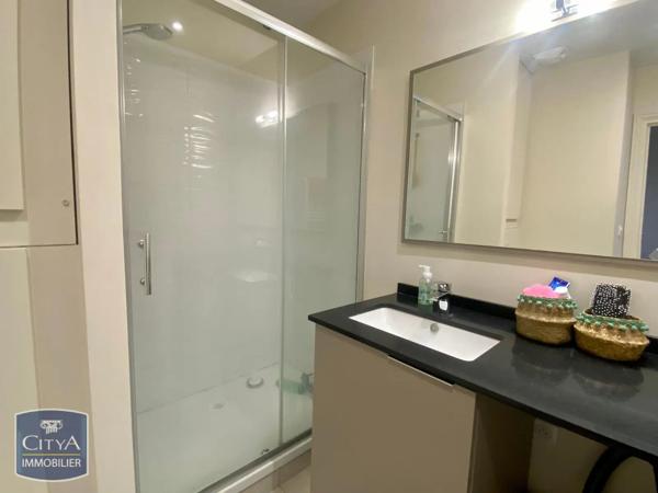 Appartement à louer 2 pièces 37.36m² Albi (81000)