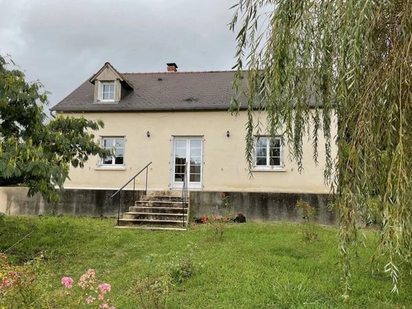 Maison dans un village charmant, NOUANS les FONTAINE 37460 près du ZOO de BEAUVAL