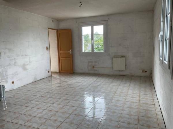 Maison dans un village charmant, NOUANS les FONTAINE 37460 près du ZOO de BEAUVAL