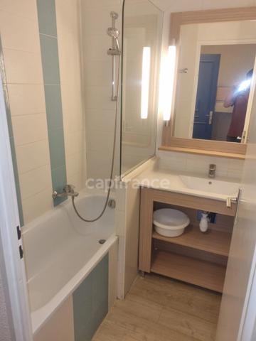 Appartement à vendre 2 pièces SAINT RAPHAEL (83), 2 piscines, golf, gardien, snack, aire de jeux pour enfants !!