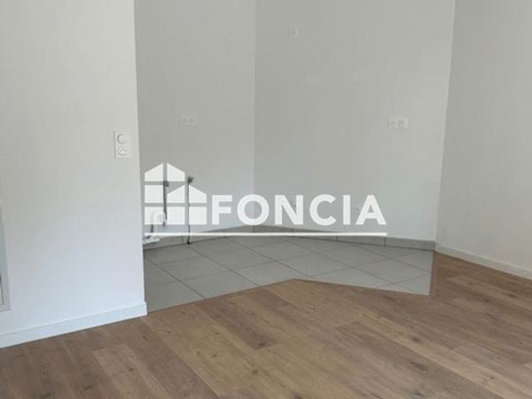 Location Appartement 2 pièces 39.8 m² - RUE DES POILUS Valenciennes 59300