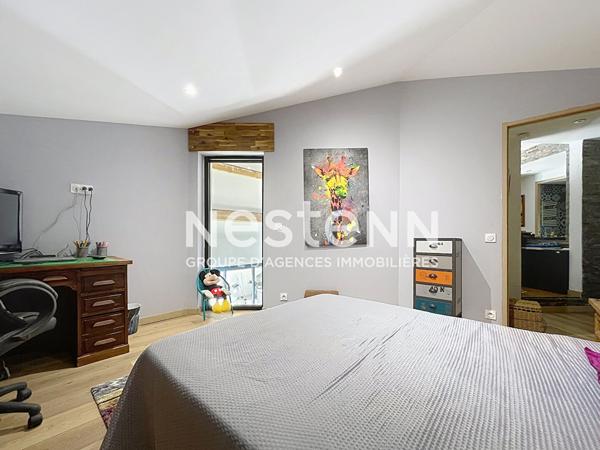 Villa rénovée de 160m2 habitables, 5 pièces, 3 chambres dont 1 de plain-pied, piscine 4x8m, terrain détachable constructible