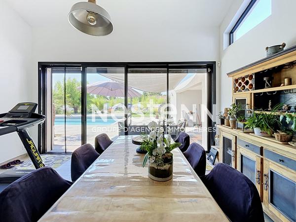 Villa rénovée de 160m2 habitables, 5 pièces, 3 chambres dont 1 de plain-pied, piscine 4x8m, terrain détachable constructible
