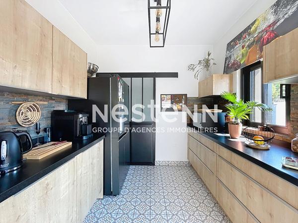 Villa rénovée de 160m2 habitables, 5 pièces, 3 chambres dont 1 de plain-pied, piscine 4x8m, terrain détachable constructible