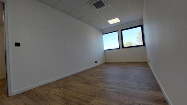 Location / Bureaux à Le Cannet (06110)