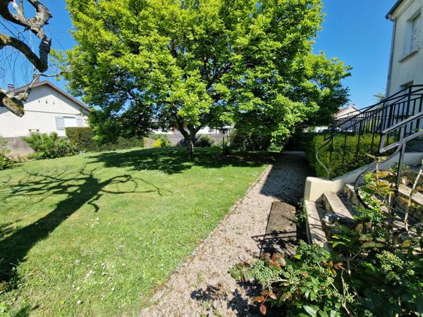 MAISON T10 à vendre proche NANCY (54) MAISON de Maître avec LOCAL, TERRASSE, GARAGE et TERRAIN